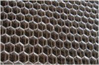 供應多種龜甲網(wǎng) 河北鼎固金屬絲網(wǎng)制品，專業(yè)耐熱龜甲網(wǎng)助力冶金礦產(chǎn)行業(yè)