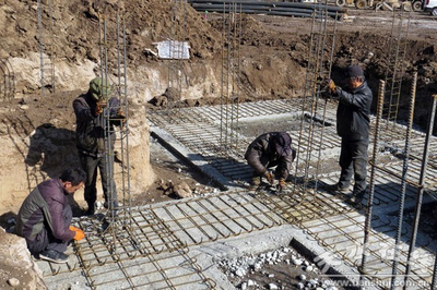天水秦州區秦嶺鄉 易地扶貧搬遷項目建設正酣，基礎設施建設筑牢安居根基